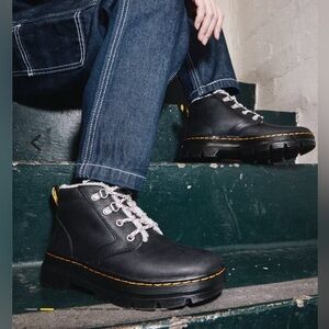 Dr. Martens Bonny W Faux Shearling Lined Boot Wyoming Leather Black Size 7